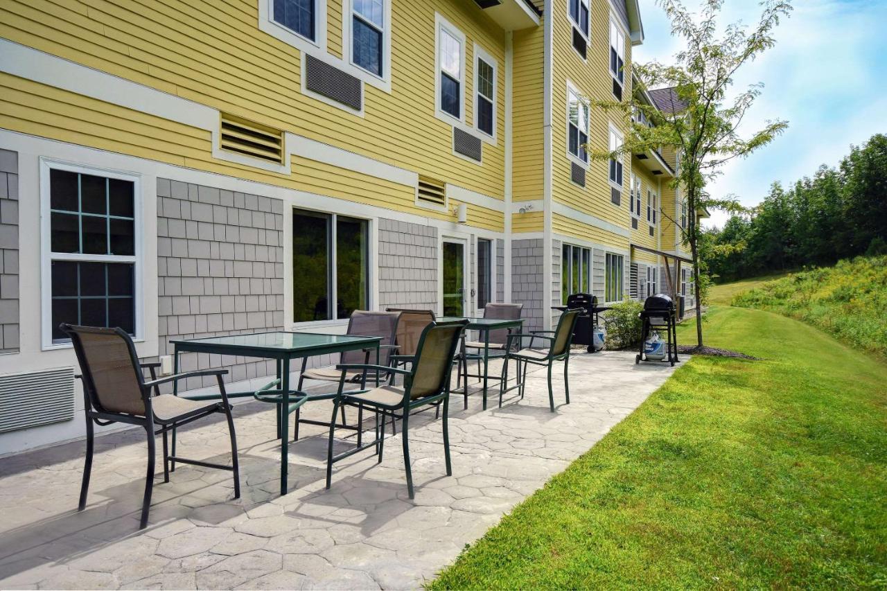 Wilton Comfort Inn & Suites מראה חיצוני תמונה