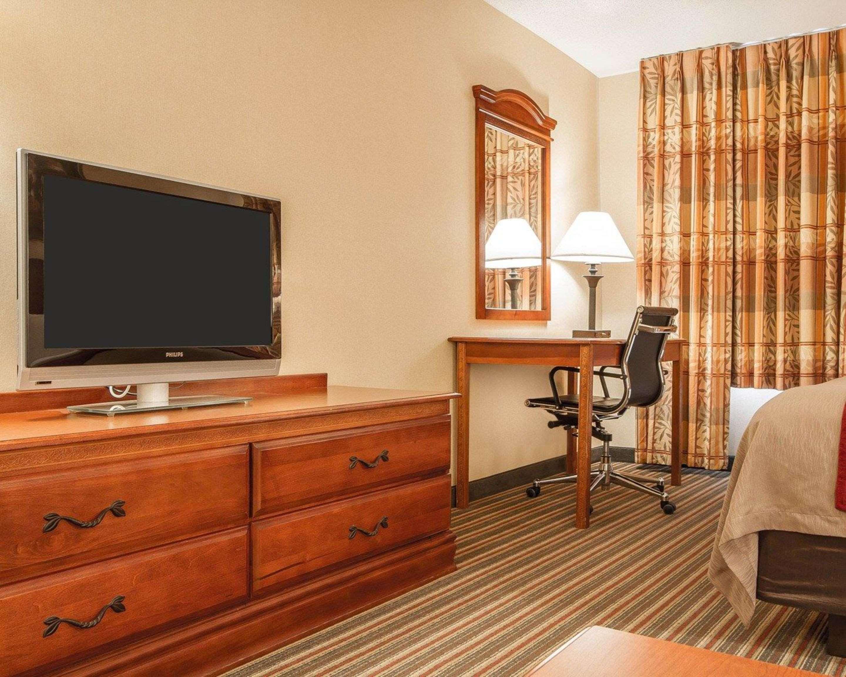 Wilton Comfort Inn & Suites מראה חיצוני תמונה