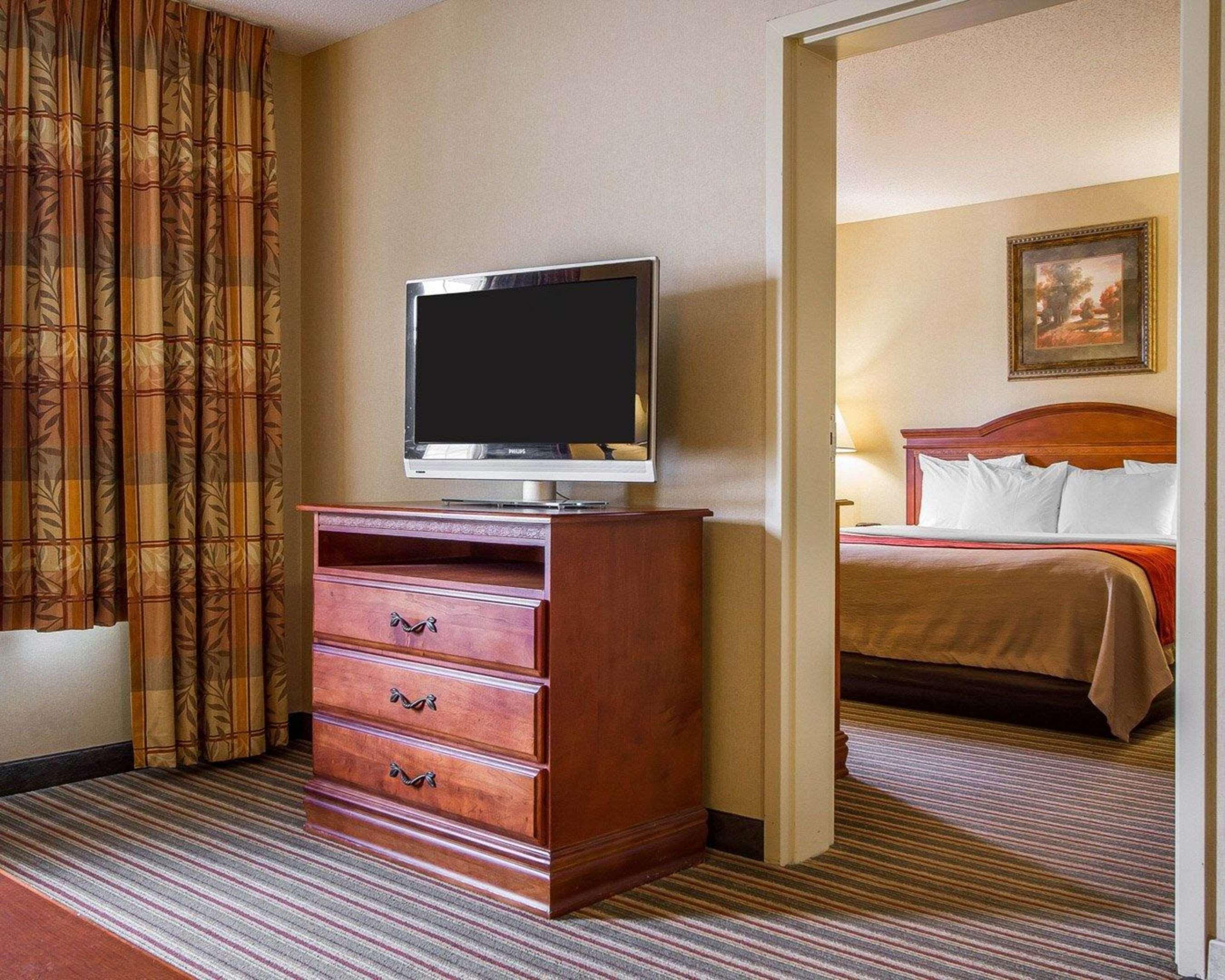 Wilton Comfort Inn & Suites מראה חיצוני תמונה