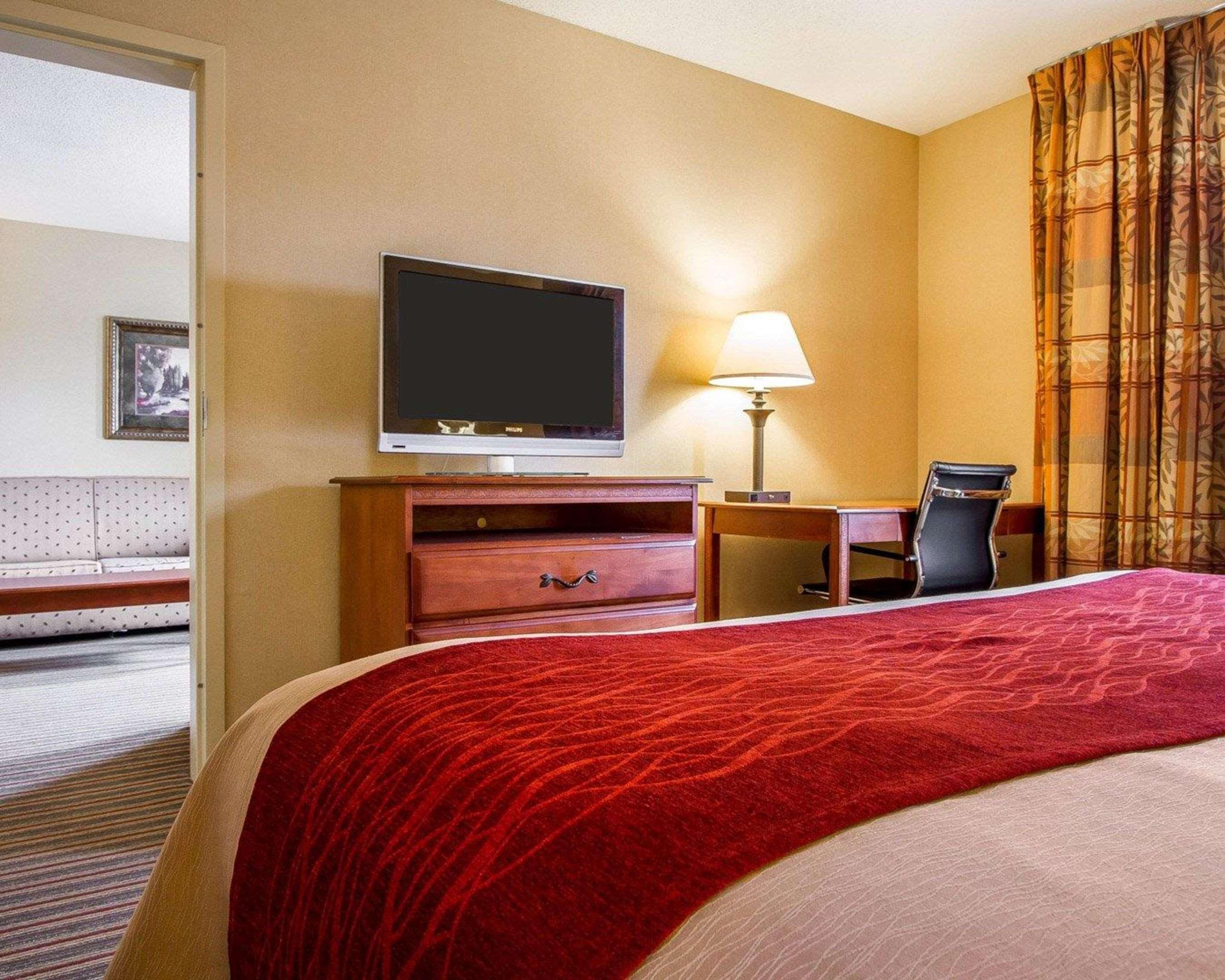 Wilton Comfort Inn & Suites מראה חיצוני תמונה