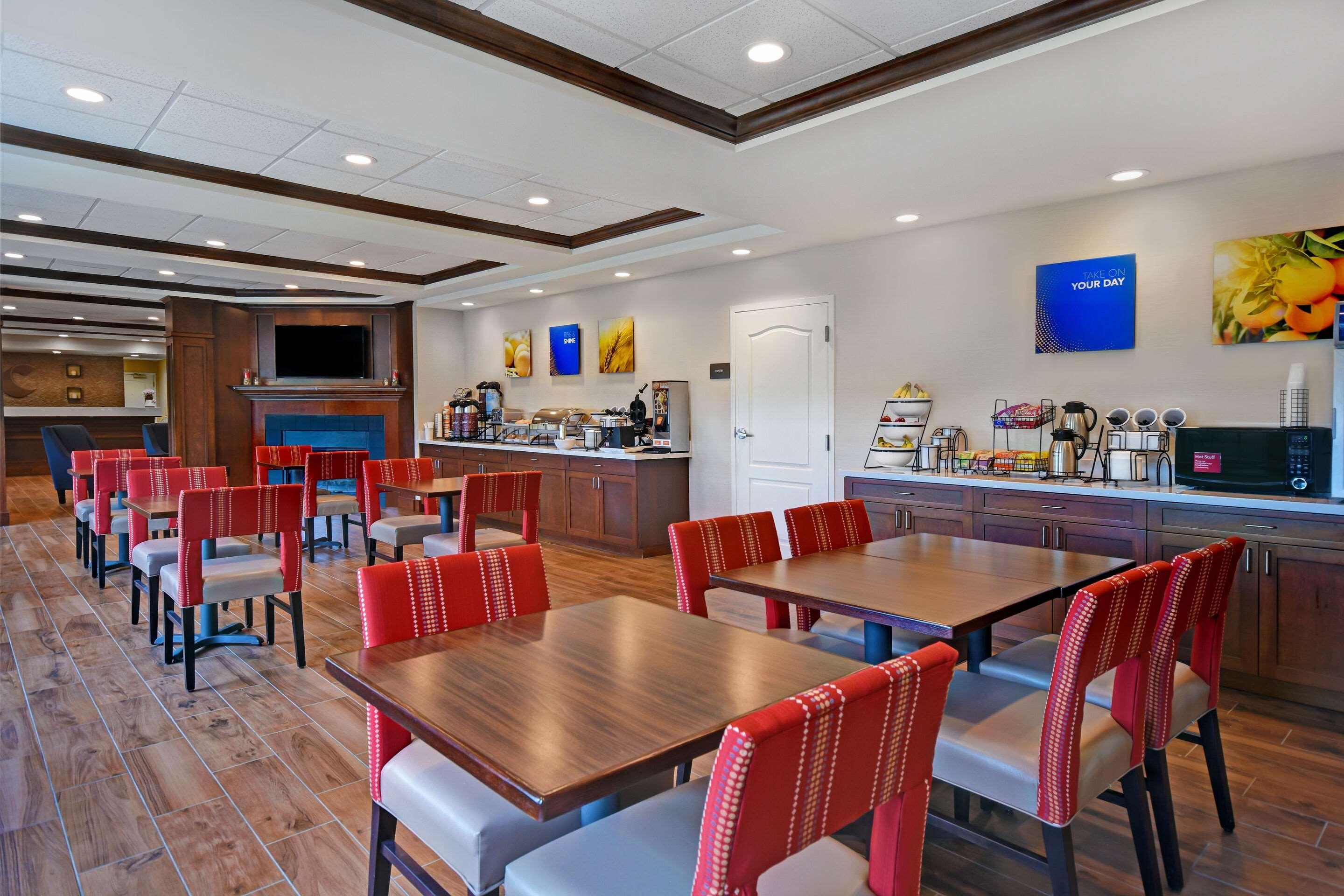 Wilton Comfort Inn & Suites מראה חיצוני תמונה