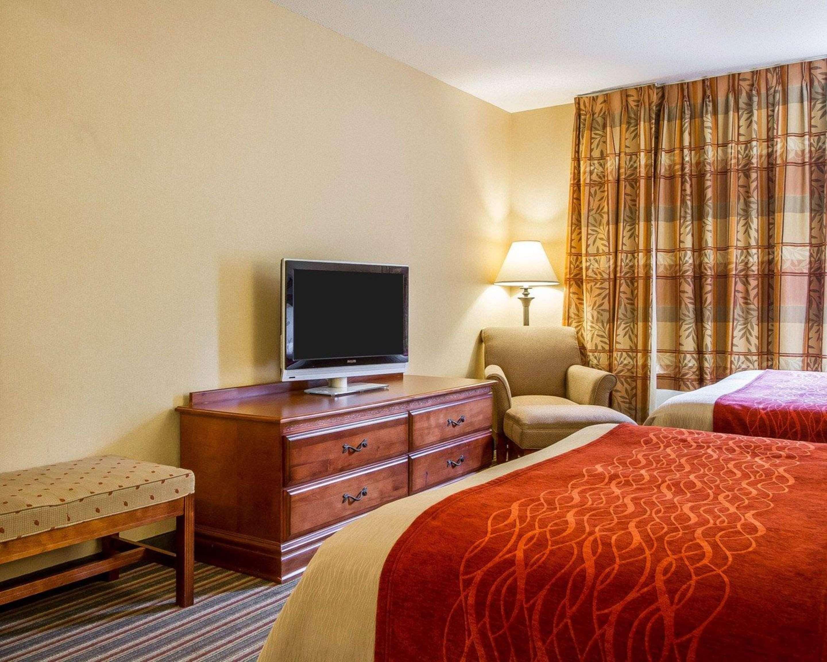 Wilton Comfort Inn & Suites מראה חיצוני תמונה