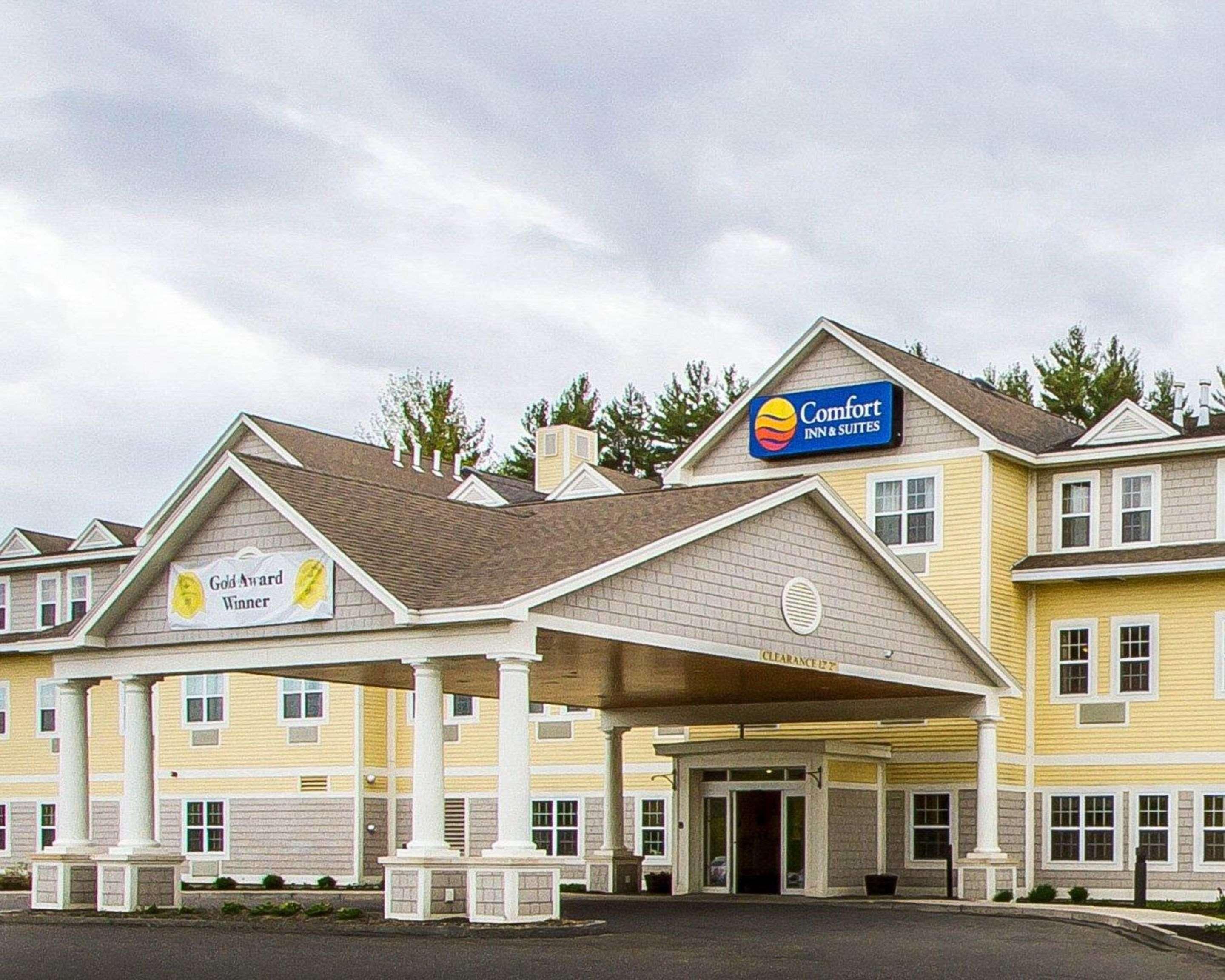 Wilton Comfort Inn & Suites מראה חיצוני תמונה