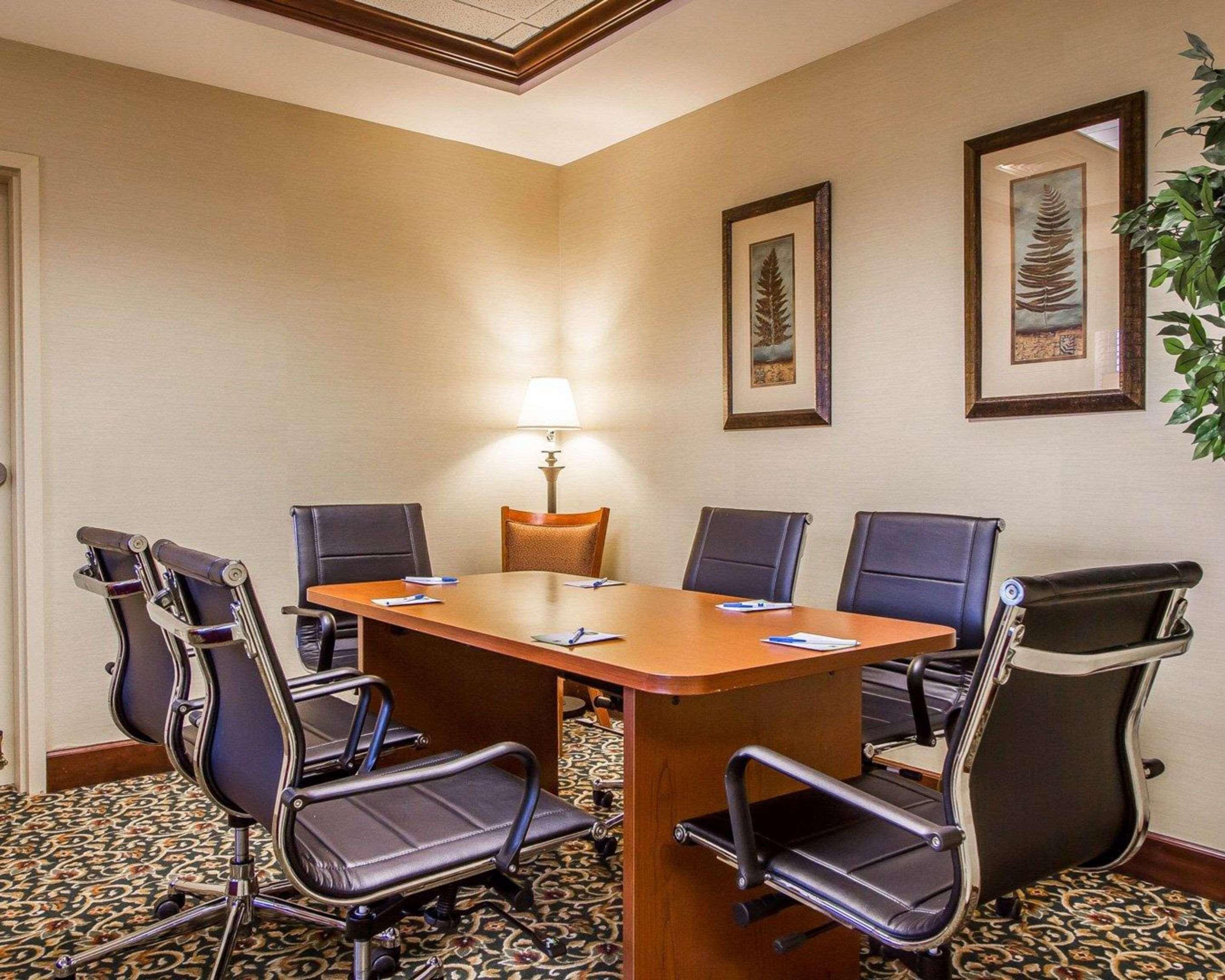 Wilton Comfort Inn & Suites מראה חיצוני תמונה