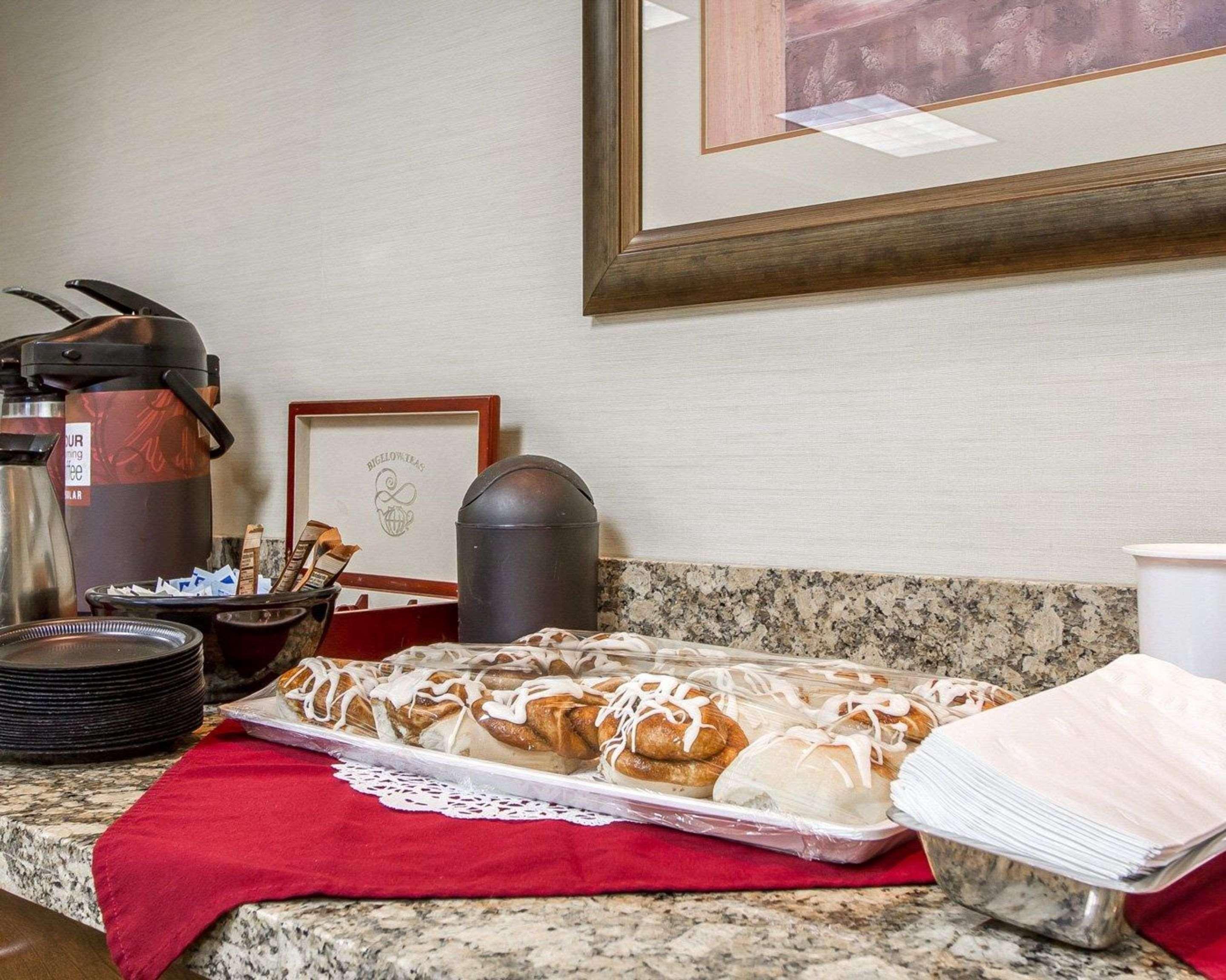 Wilton Comfort Inn & Suites מראה חיצוני תמונה