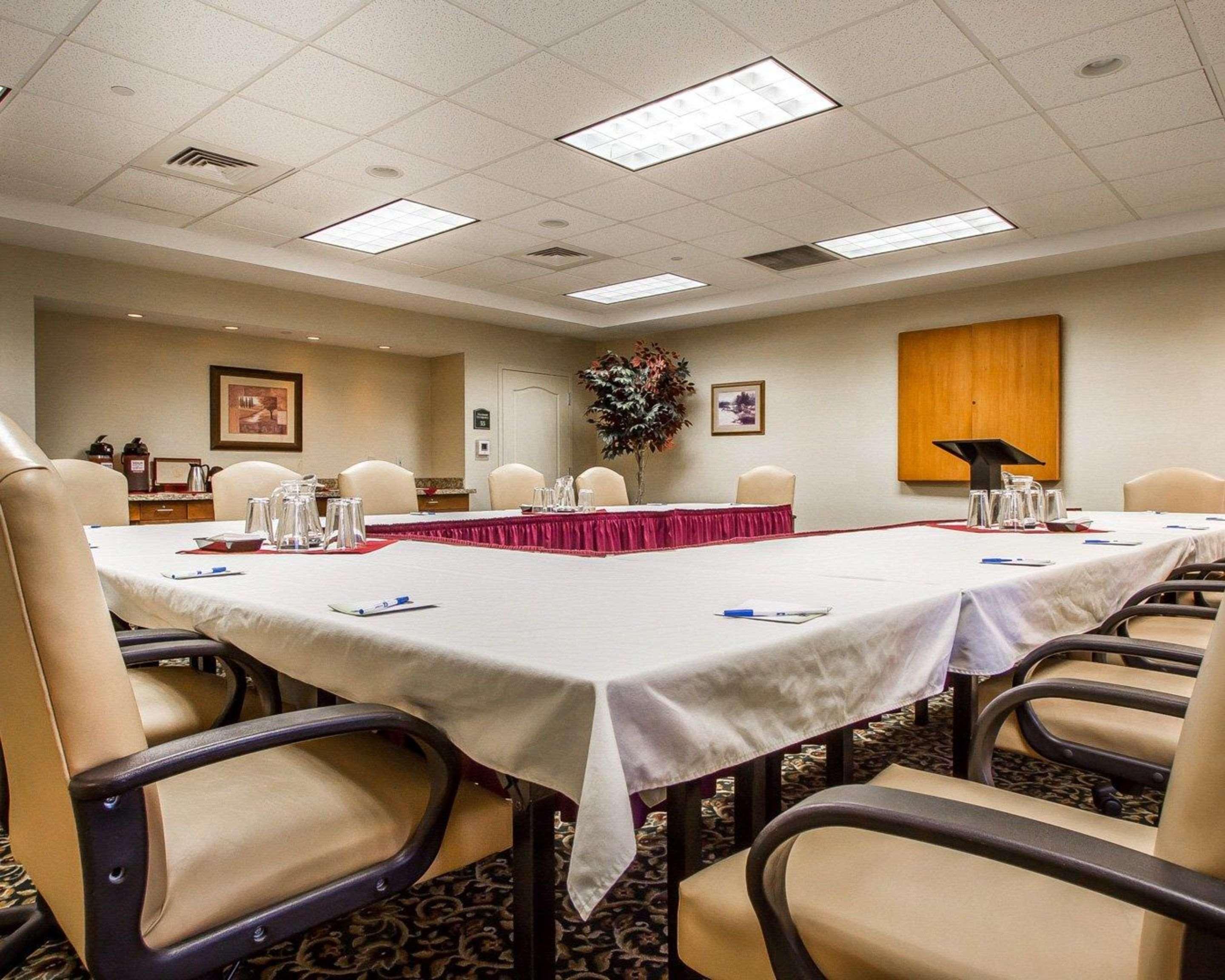 Wilton Comfort Inn & Suites מראה חיצוני תמונה